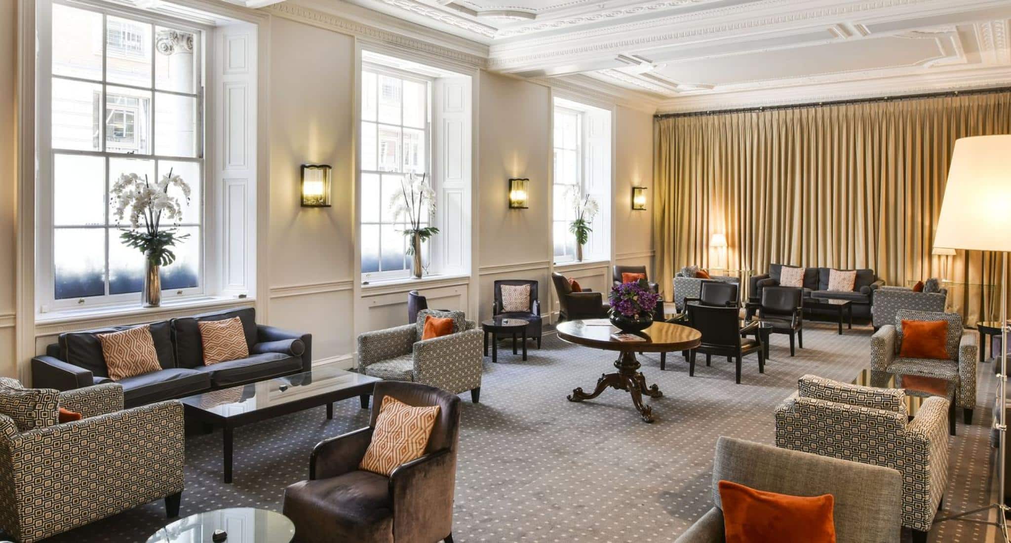 St James’s Square, London West End SW1Y Prestige Offices Luxury Office Space in London St James’s Square, London West End SW1Y Prestige Offices Luxury Office Space in London