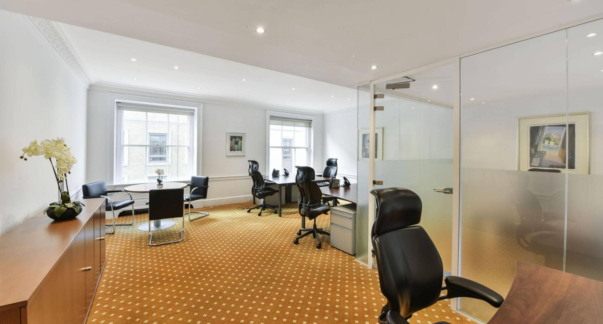 St James’s Square, London West End SW1Y Prestige Offices Luxury Office Space in London St James’s Square, London West End SW1Y Prestige Offices Luxury Office Space in London