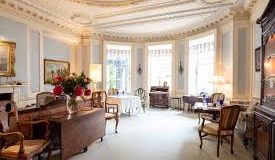 An example of workspace at the private members business club and managed offices in Mayfair