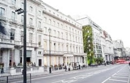 External shot of the luxury serviced offices on Piccadilly in Mayfair