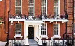 The entrance to the high quality flexible office space in Mayfair
