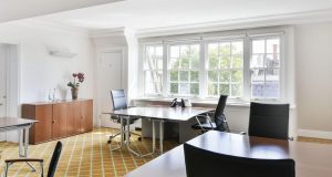 An office suite to rent with a window in Belgravia