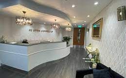 The reception area of the luxury serviced offices Marble Arch
