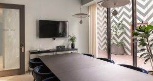 A tech-enabled meeting room for hire at 7 Stratford Place in Marylebone