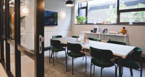 An 8-person meeting room for hire at the Kirby Street office property in Farringdon
