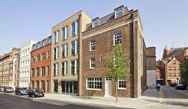 The entrance to the luxury serviced offices in Mayfair on Grosvenor Hill